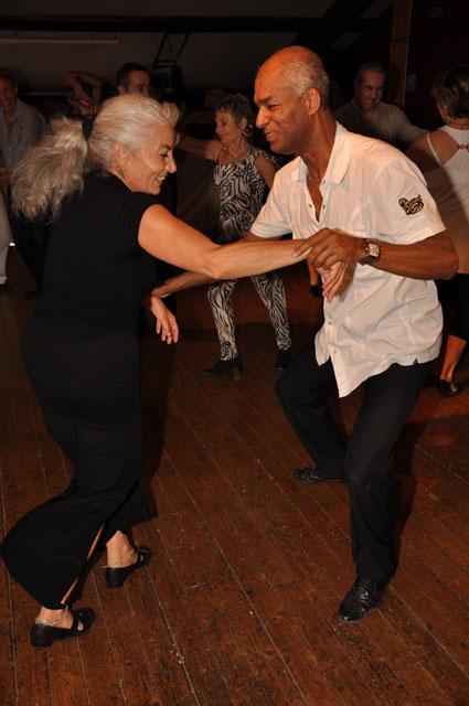 min 2011 06 19 station danse 074